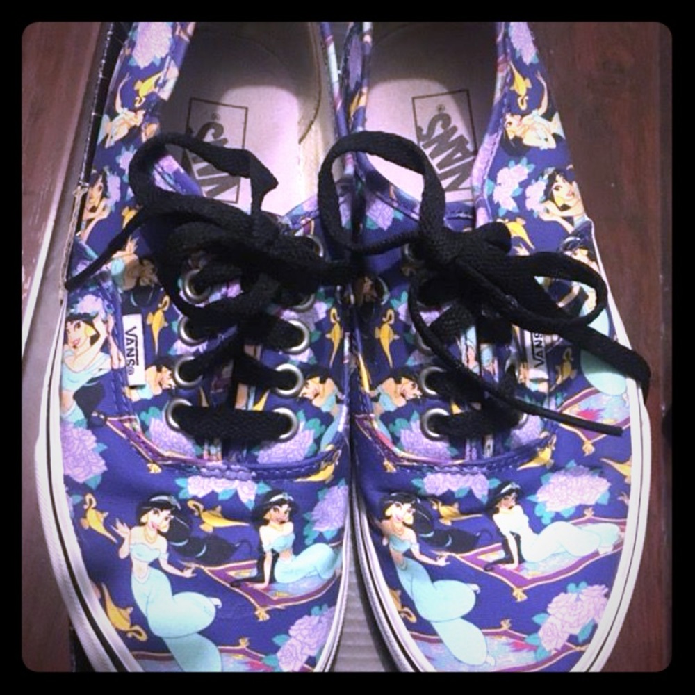 Disney princess jasmine vans